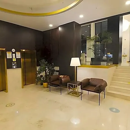 Ring Downtown 4*