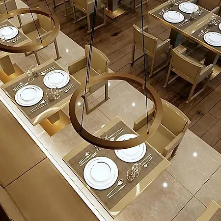 Ring Downtown Отель 4*