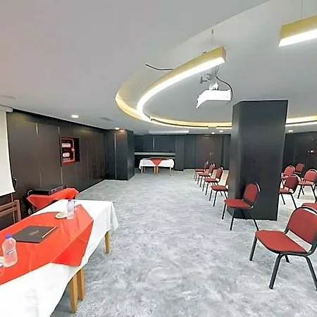 Отель Ring Downtown 4*